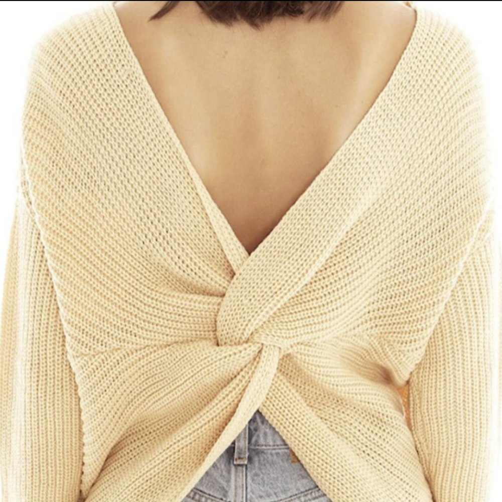 Love Tree White V-Neck  Sweater Size: S - Picture 16 of 16